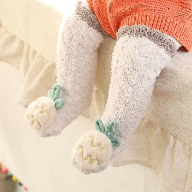FluffySocks® | Flauschige Wintersocken für Babies
